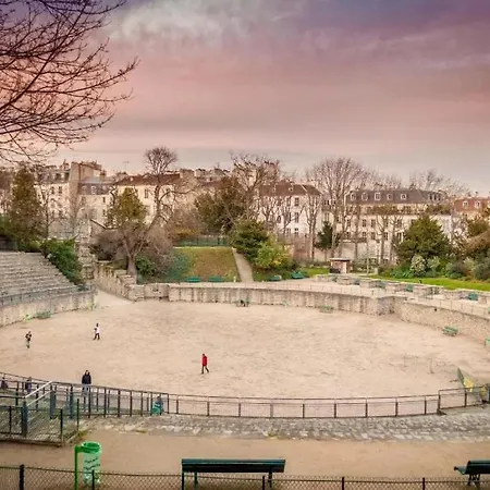 شقة De Luxe Pres De Notre Dame De *